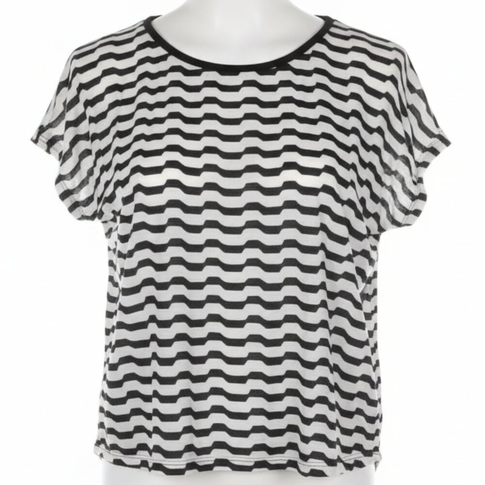 Forever 21 Women's Y2K Stripe top Size small
